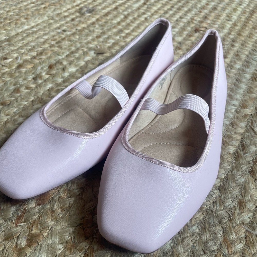 COQUETTE PINK BALLET FLATS 🩰